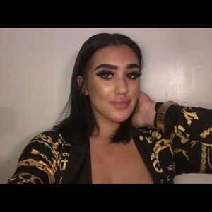 Meet your Posher, Gia